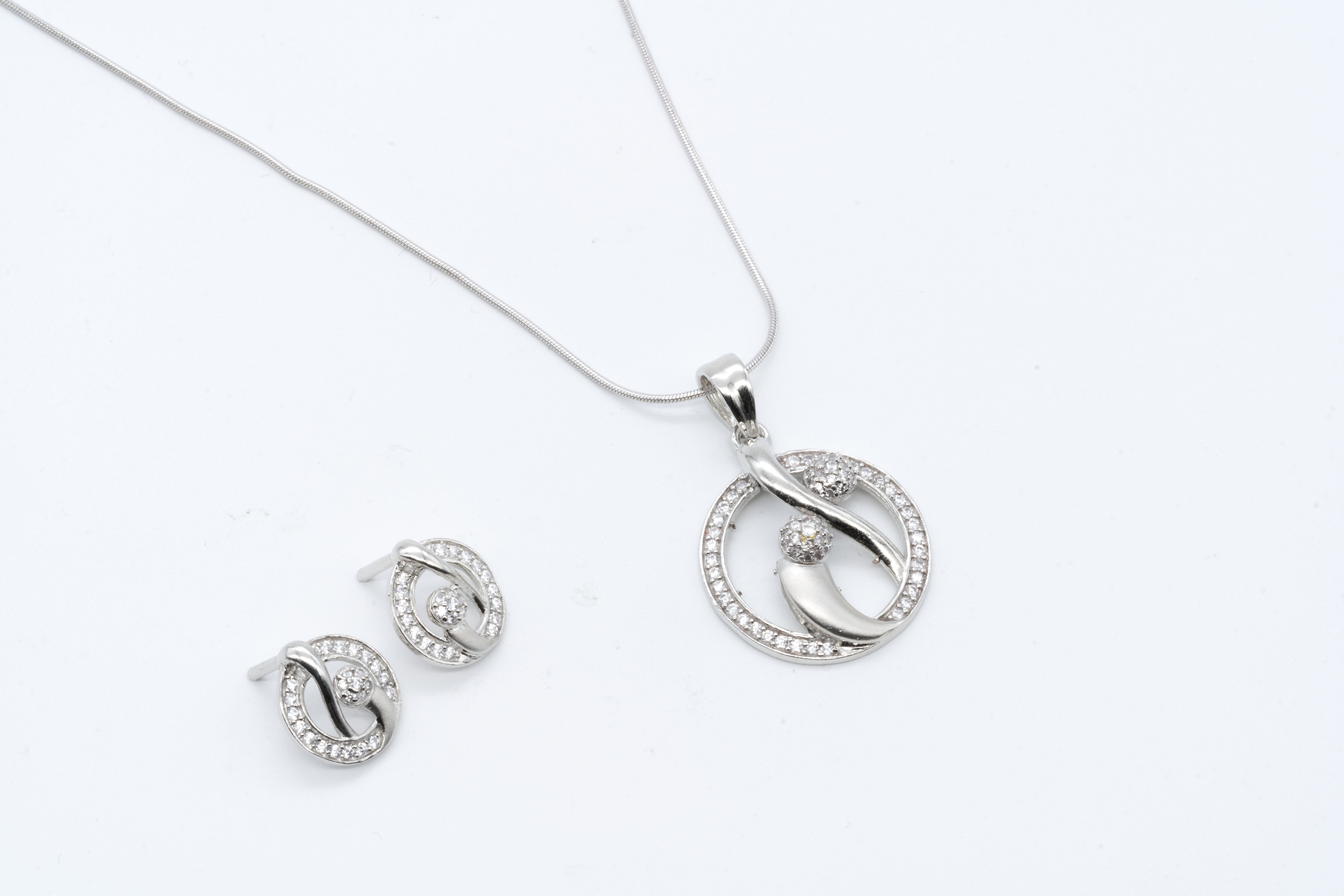 Eternal Embrace Set